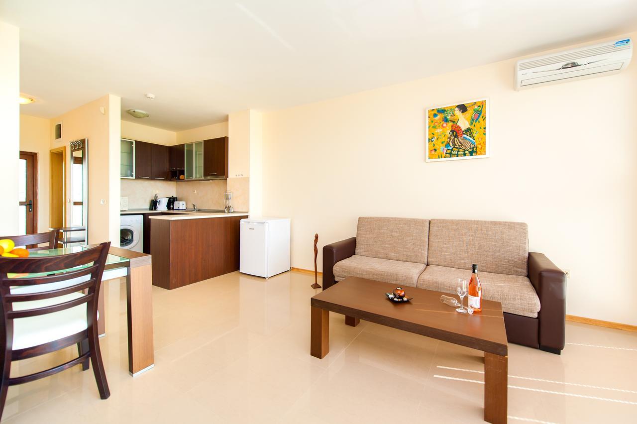 Lighthouse Apartments And Villas Balçık Dış mekan fotoğraf